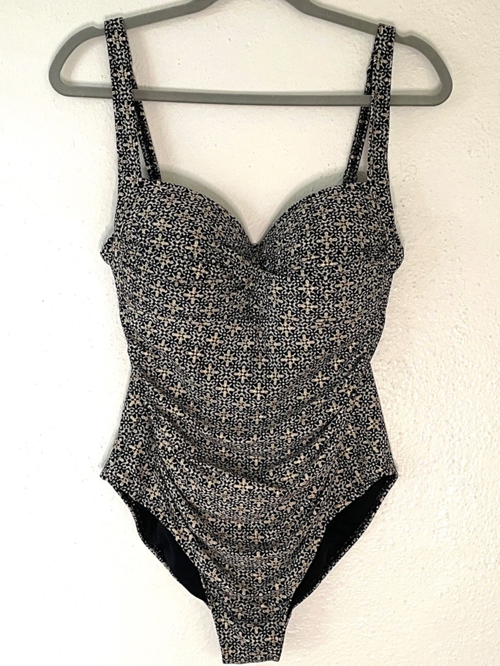 Nip Tuck One Piece Swimsuit Multi Fit Cups Black Tan